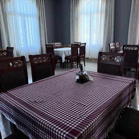 Frühstückspension Culaj 3*